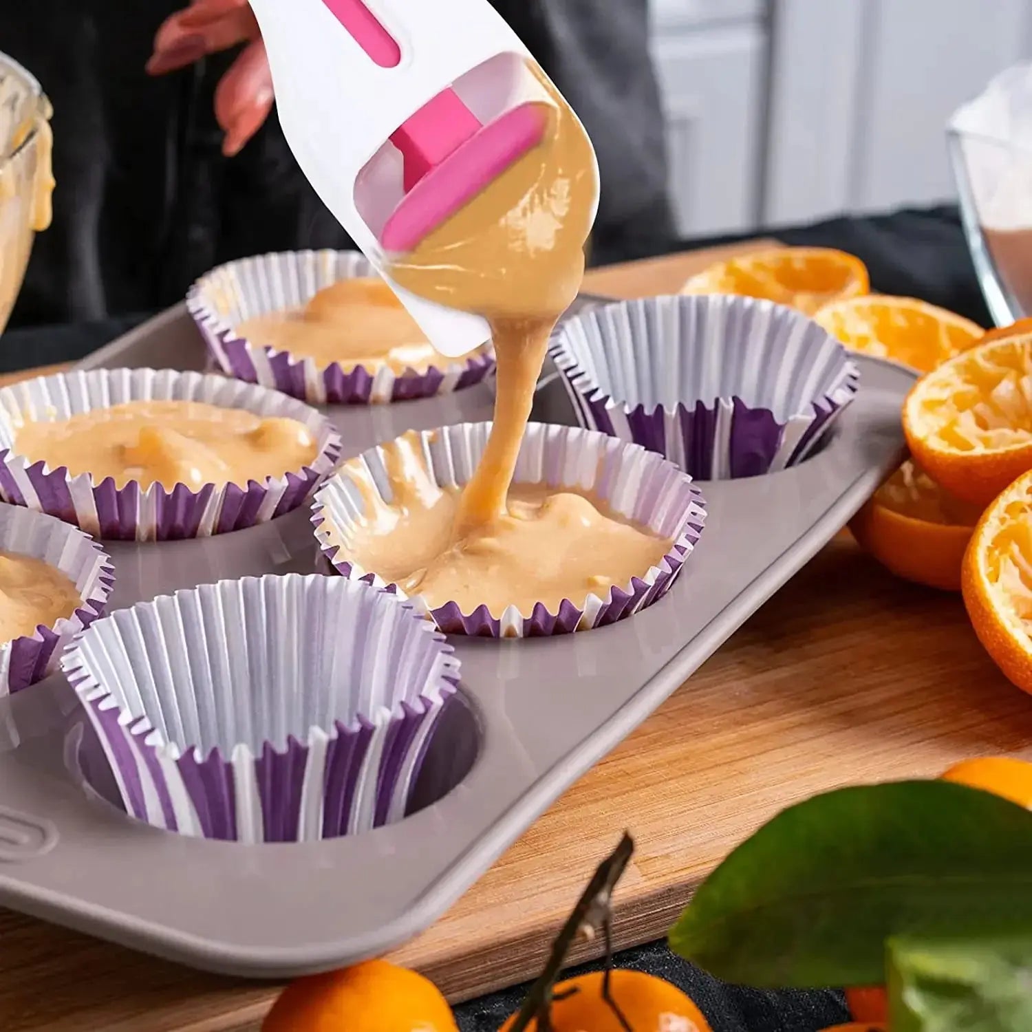 Chocolate Cake Batter Distribution Scoop Can Push Labor-saving Cupcake Scoop Dispenser Home Baking Tools Kitchen Accessories upscaleclicks