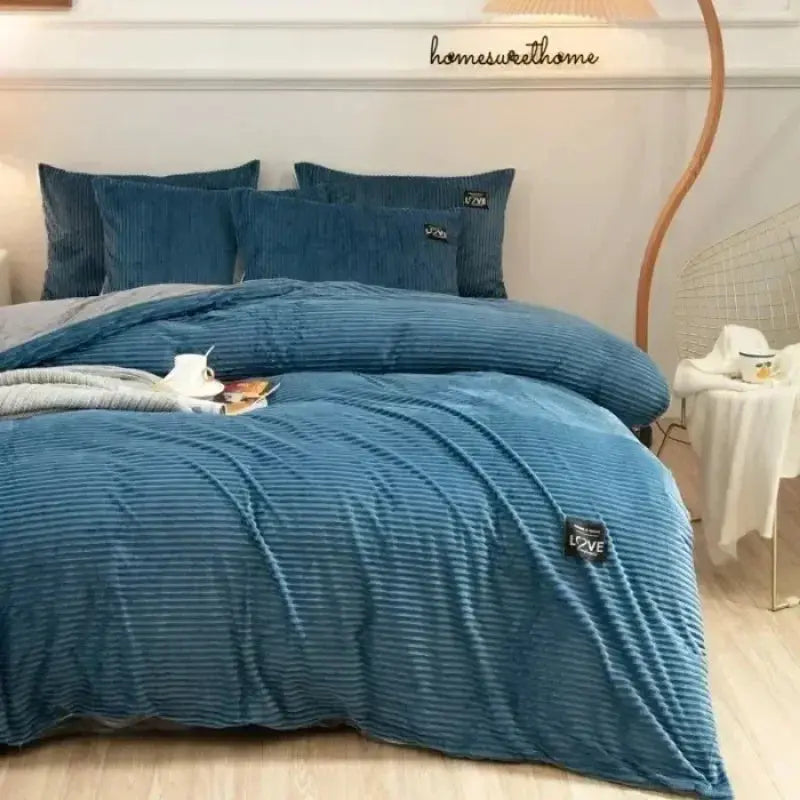 Ultra-Soft Velvet Duvet Cover Warm Thick Bed Quilt Cover Double Bed Luxury Bedding Solid Color Velvet Duvet Cover 겨울용 따뜻한 이불 커버 upscaleclicks