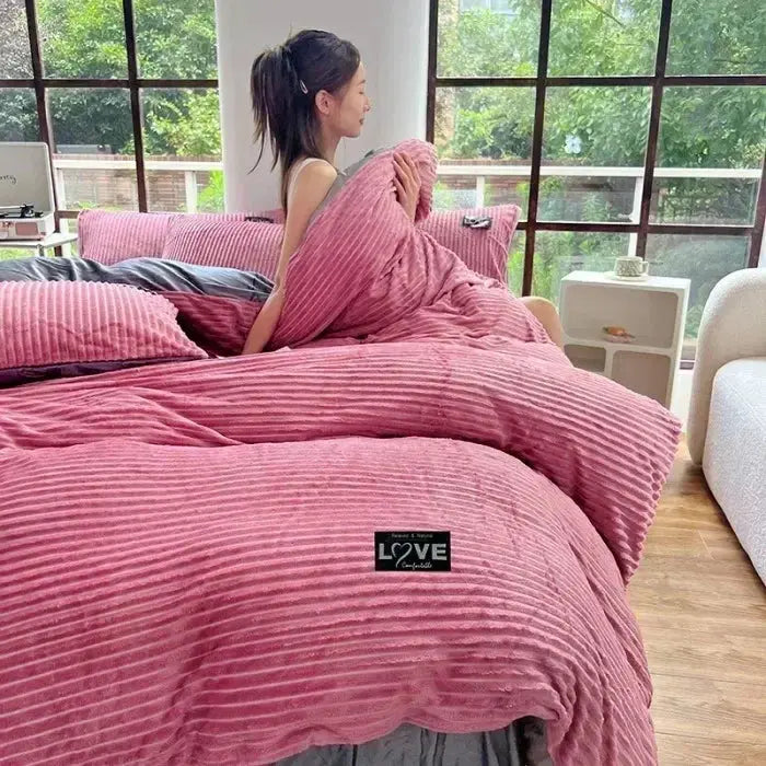 Ultra-Soft Velvet Duvet Cover Warm Thick Bed Quilt Cover Double Bed Luxury Bedding Solid Color Velvet Duvet Cover 겨울용 따뜻한 이불 커버 upscaleclicks
