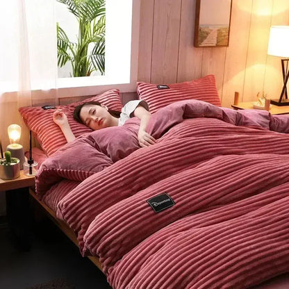 Ultra-Soft Velvet Duvet Cover Warm Thick Bed Quilt Cover Double Bed Luxury Bedding Solid Color Velvet Duvet Cover 겨울용 따뜻한 이불 커버 upscaleclicks